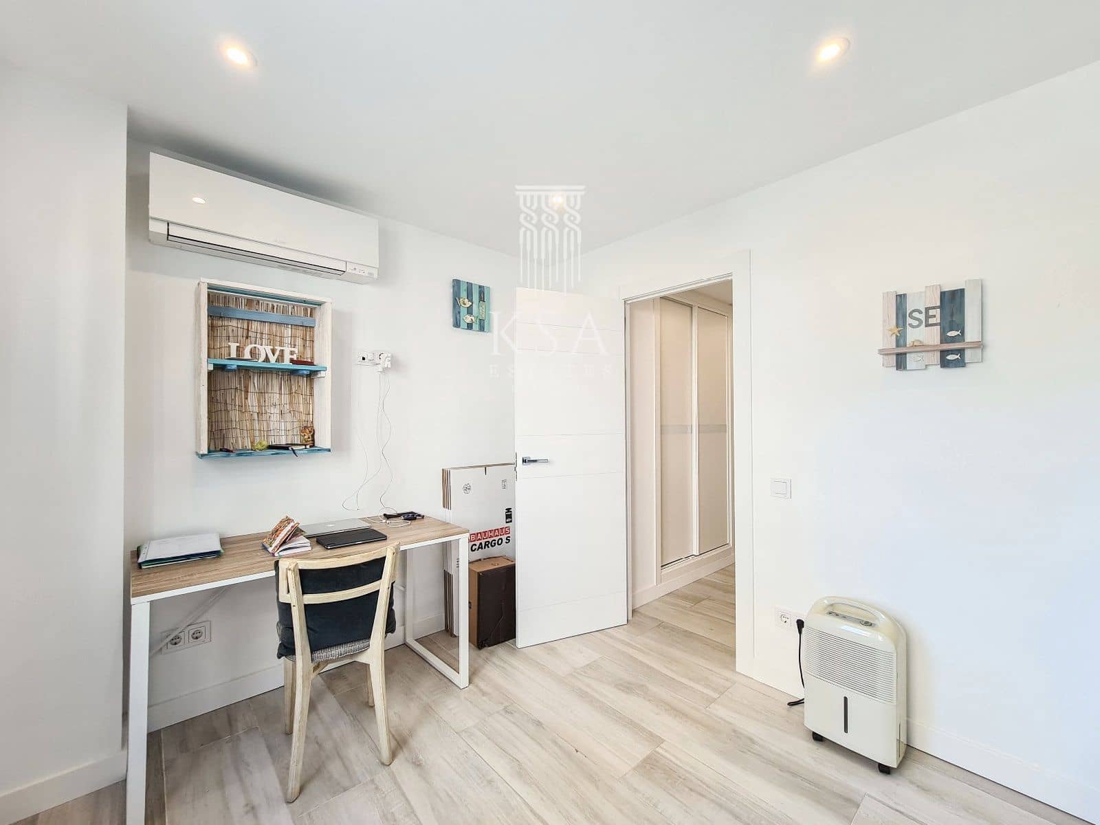 3 soveværelse Lejlighed til salg i Puerto Portals med swimmingpool - € 1.900.000 (Ref: 7005446)