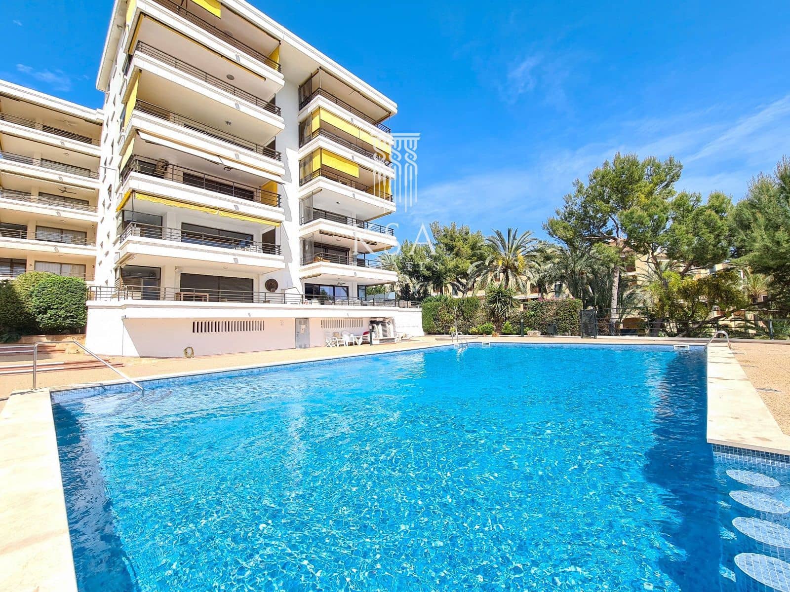 3 soveværelse Lejlighed til salg i Puerto Portals med swimmingpool - € 1.900.000 (Ref: 7005446)