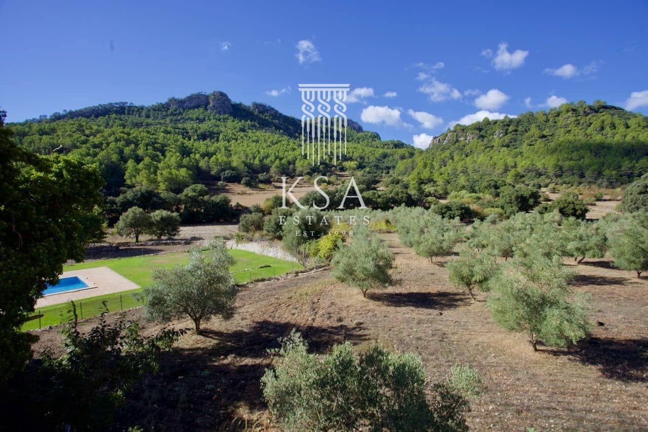 6 soveværelse Finca/Landehus til salg i Bunyola med swimmingpool - € 6.000.000 (Ref: 7132247)