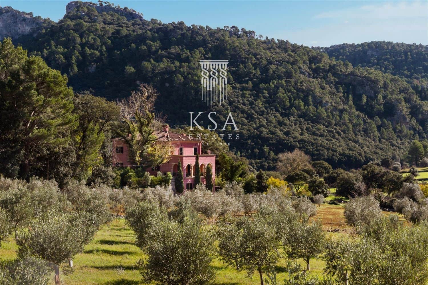 6 soveværelse Finca/Landehus til salg i Bunyola med swimmingpool - € 6.000.000 (Ref: 7132247)