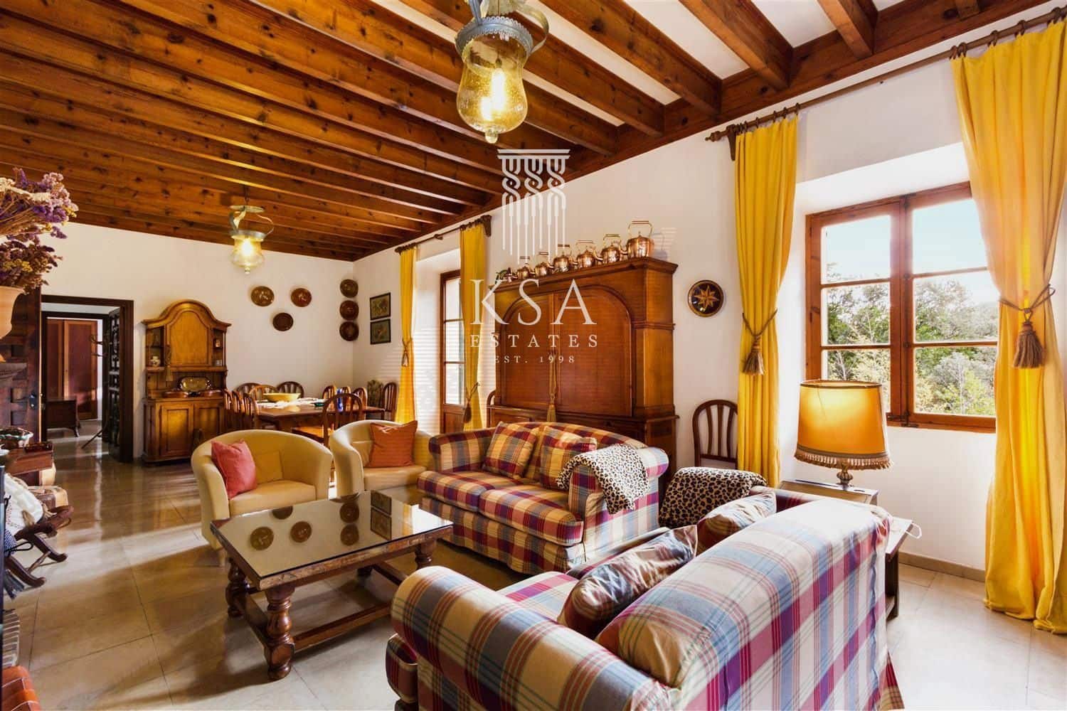 6 soveværelse Finca/Landehus til salg i Bunyola med swimmingpool - € 6.000.000 (Ref: 7132247)