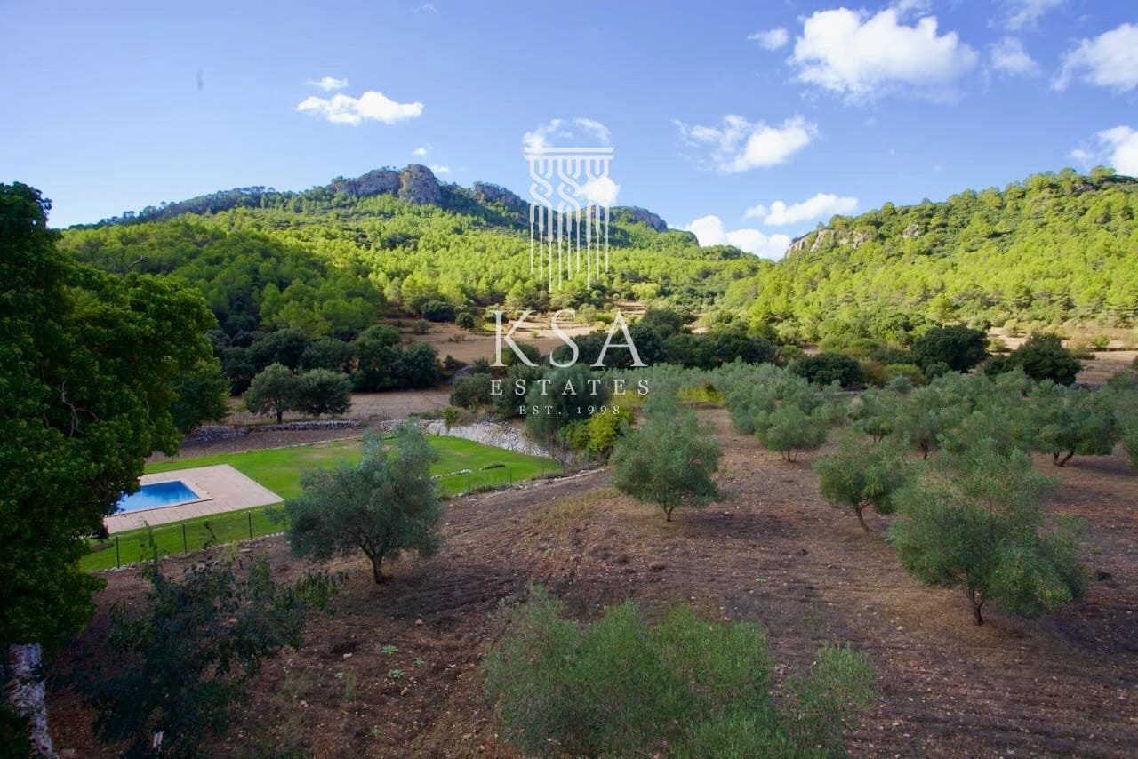 6 soveværelse Finca/Landehus til salg i Bunyola med swimmingpool - € 6.000.000 (Ref: 7132247)