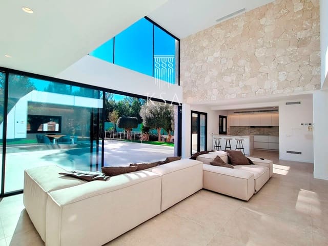 6 bedroom Villa for sale in Santa Ponsa, Calvià with pool garage - € 4,495,000 (Ref: 8008794)