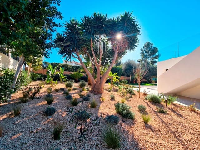 6 bedroom Villa for sale in Santa Ponsa, Calvià with pool garage - € 4,495,000 (Ref: 8008794)