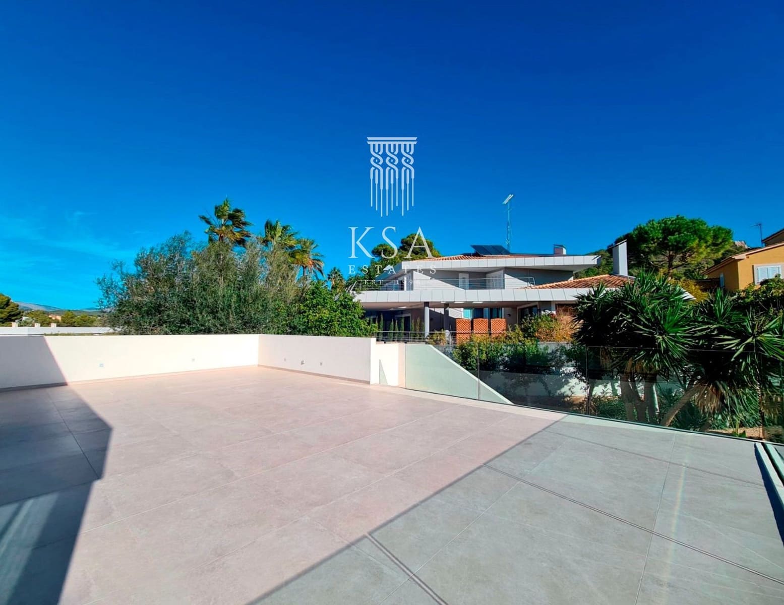 6 bedroom Villa for sale in Santa Ponsa with pool garage - € 4,495,000 (Ref: 8008794)