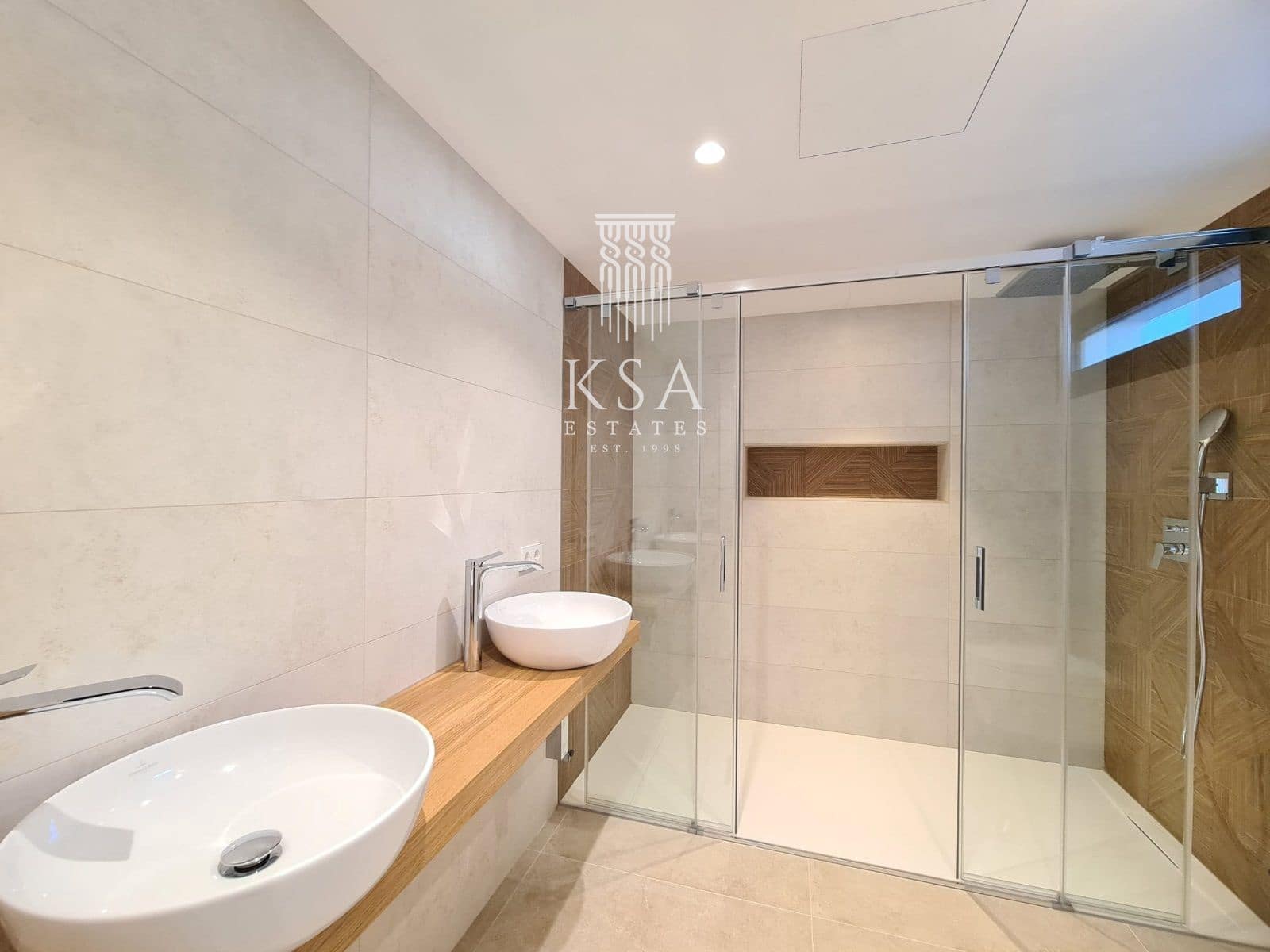 6 bedroom Villa for sale in Santa Ponsa with pool garage - € 4,495,000 (Ref: 8008794)