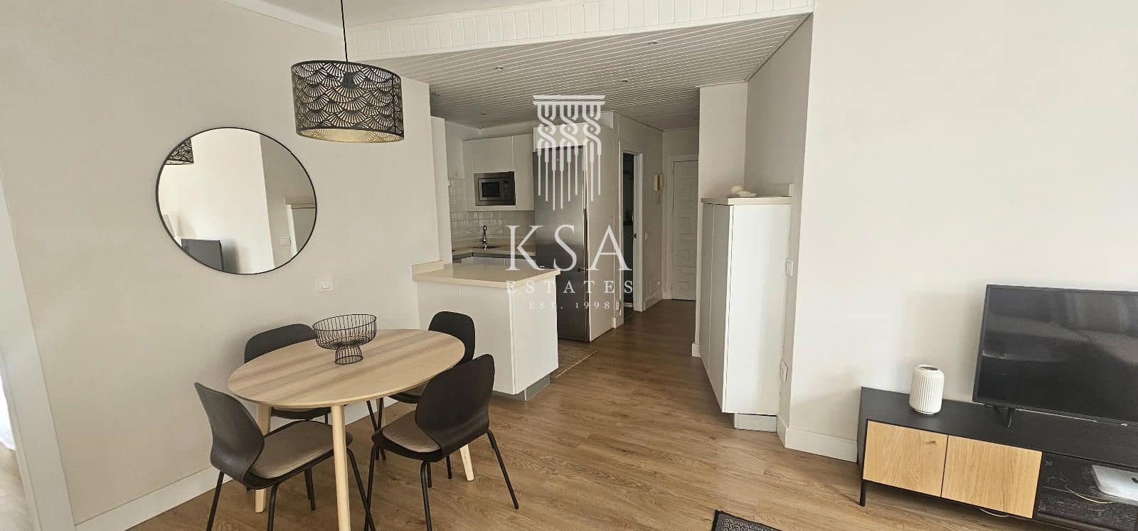 2 soverom Leilighet til leie i Illetas med svømmebasseng - € 1 800 (Ref: 8010556)