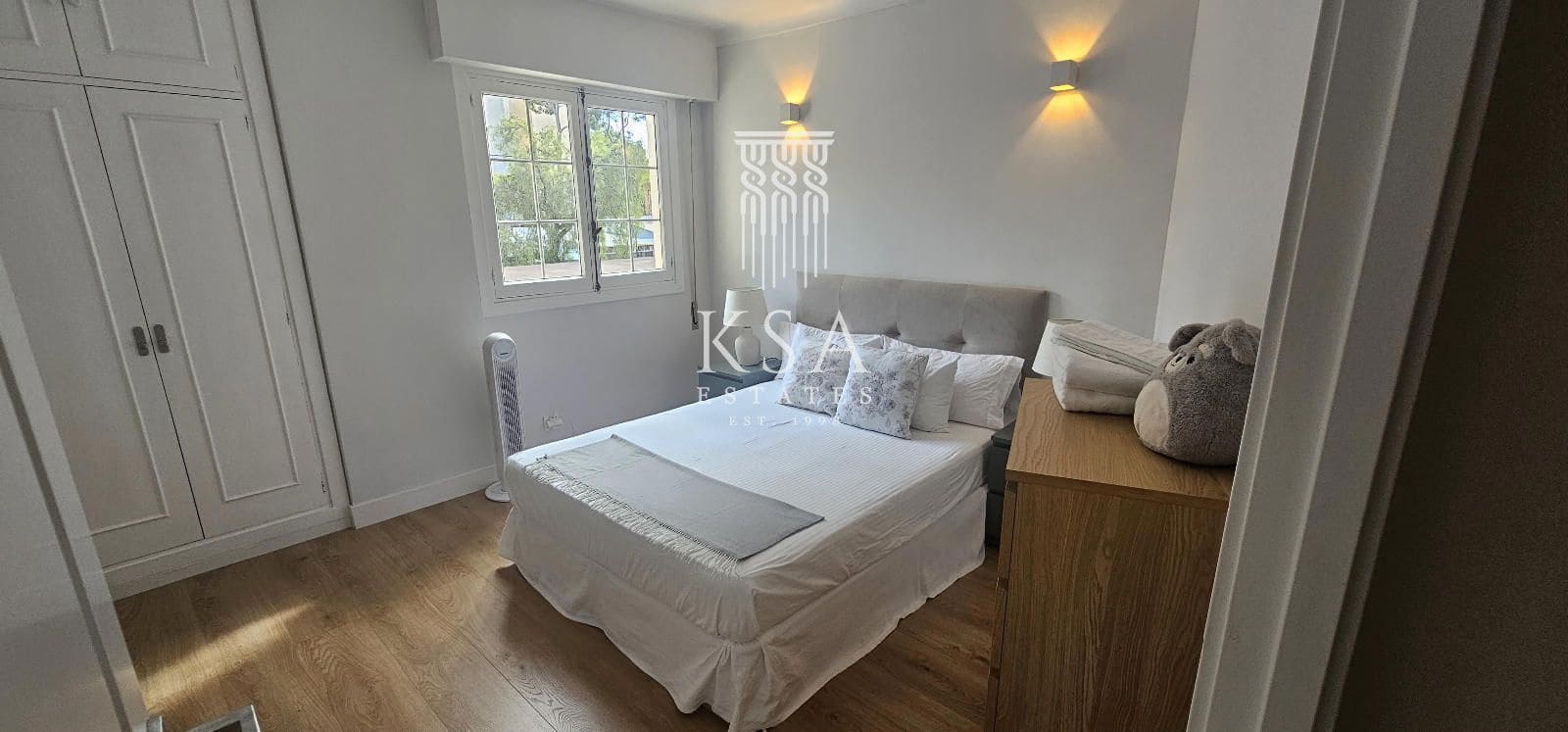 2 soverom Leilighet til leie i Illetas med svømmebasseng - € 1 800 (Ref: 8010556)