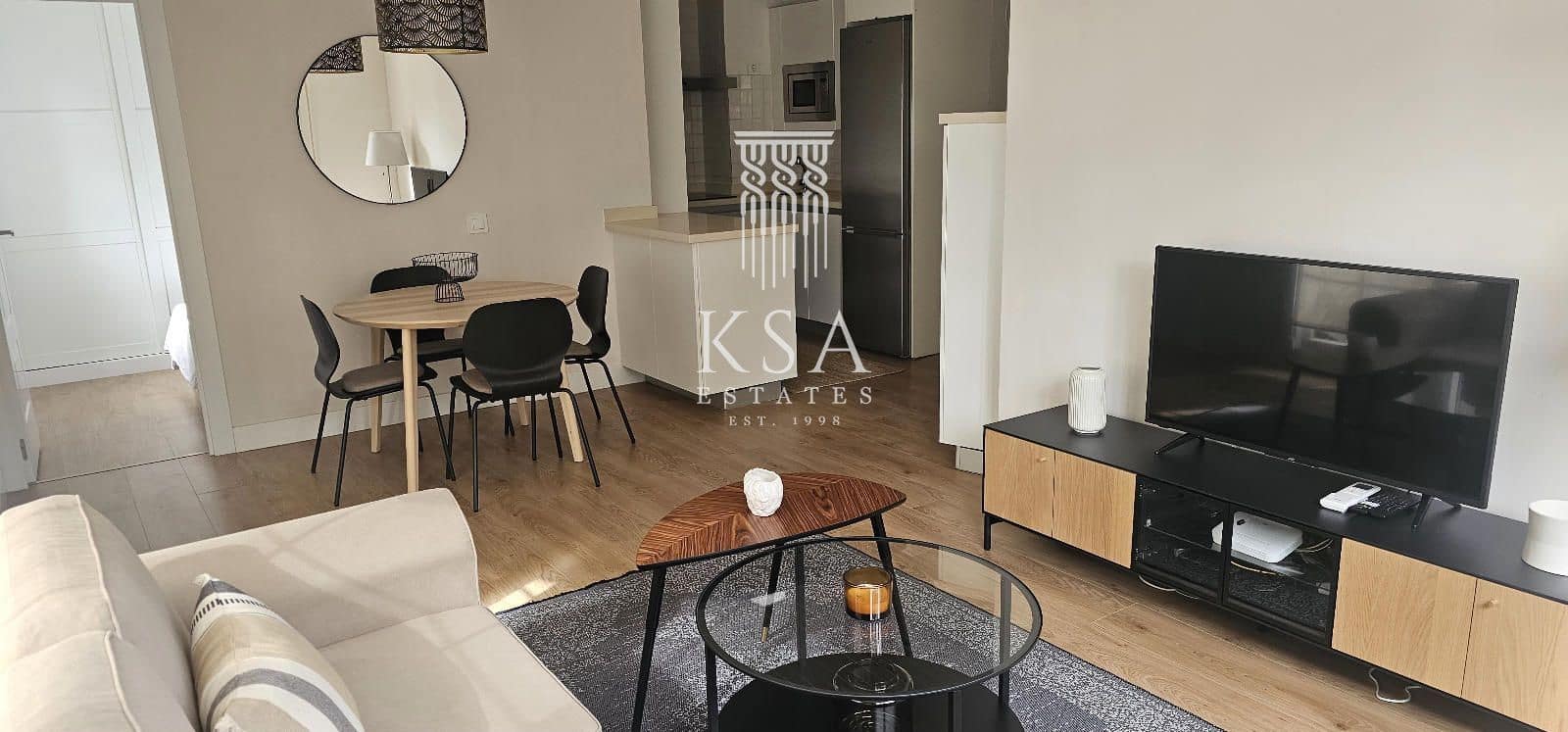 2 soverom Leilighet til leie i Illetas med svømmebasseng - € 1 800 (Ref: 8010556)