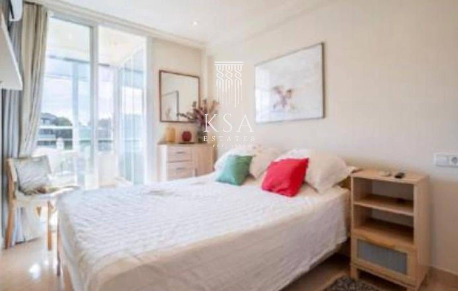 2 soverom Penthouse til salgs i Portals Nous med garasje - € 395 000 (Ref: 8097964)