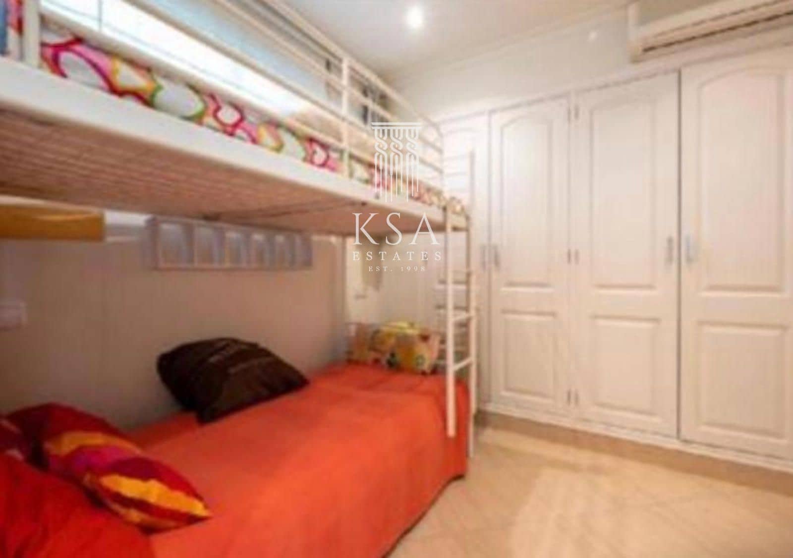 2 soverom Penthouse til salgs i Portals Nous med garasje - € 395 000 (Ref: 8097964)