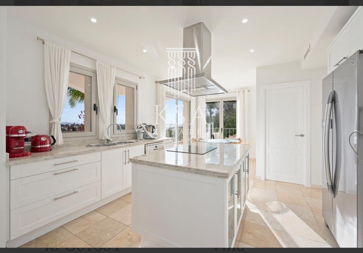 4 soveværelse Villa til leje i Portals Nous med swimmingpool garage - € 12.000 (Ref: 8220147)