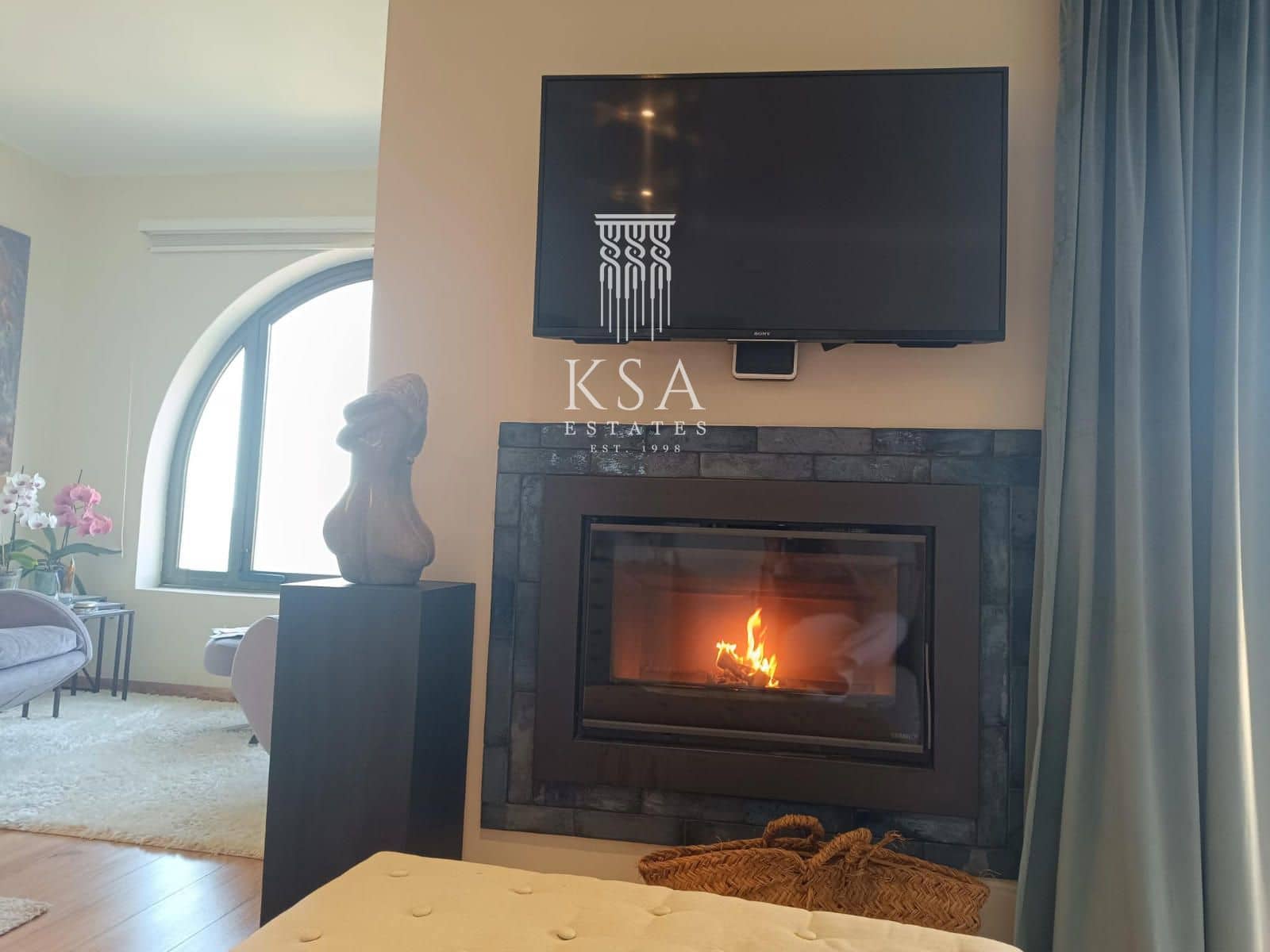 4 bedroom Penthouse for sale in Cas Catala with garage - € 2,650,000 (Ref: 8873284)