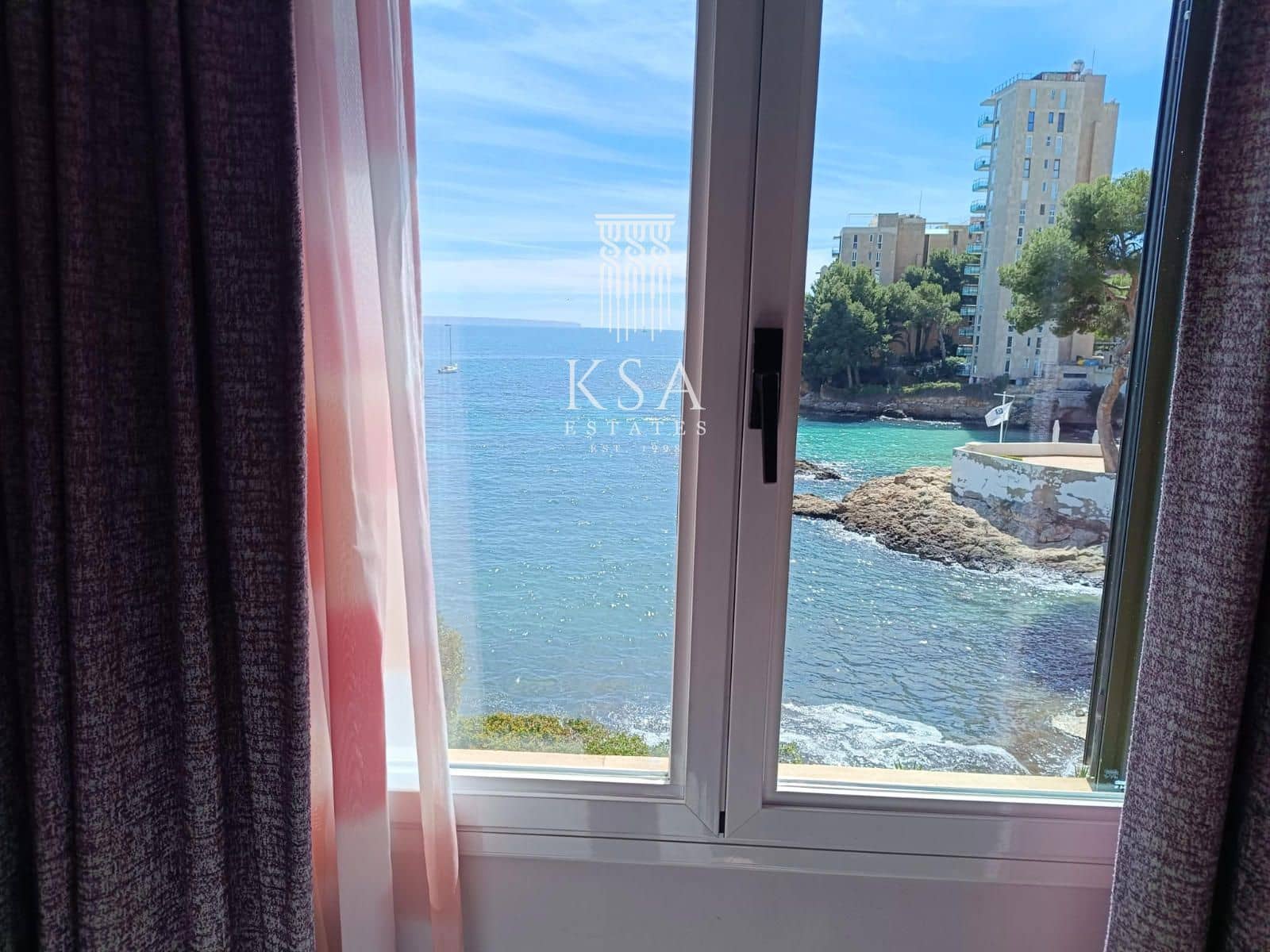 4 bedroom Penthouse for sale in Cas Catala with garage - € 2,650,000 (Ref: 8873284)