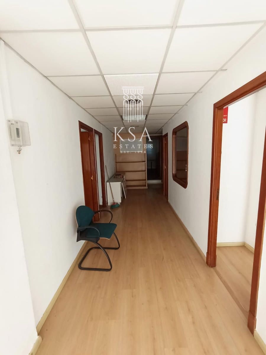 Kommersiell til leie i Cas Catala - € 3 200 (Ref: 8873285)