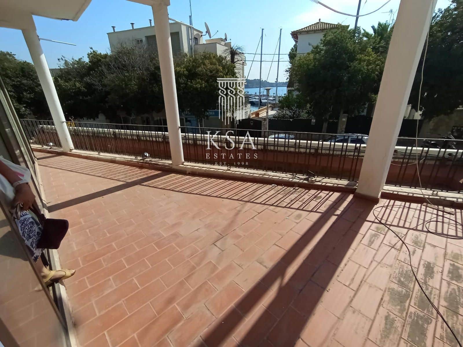 Kommersiell til leie i Cas Catala - € 3 200 (Ref: 8873285)