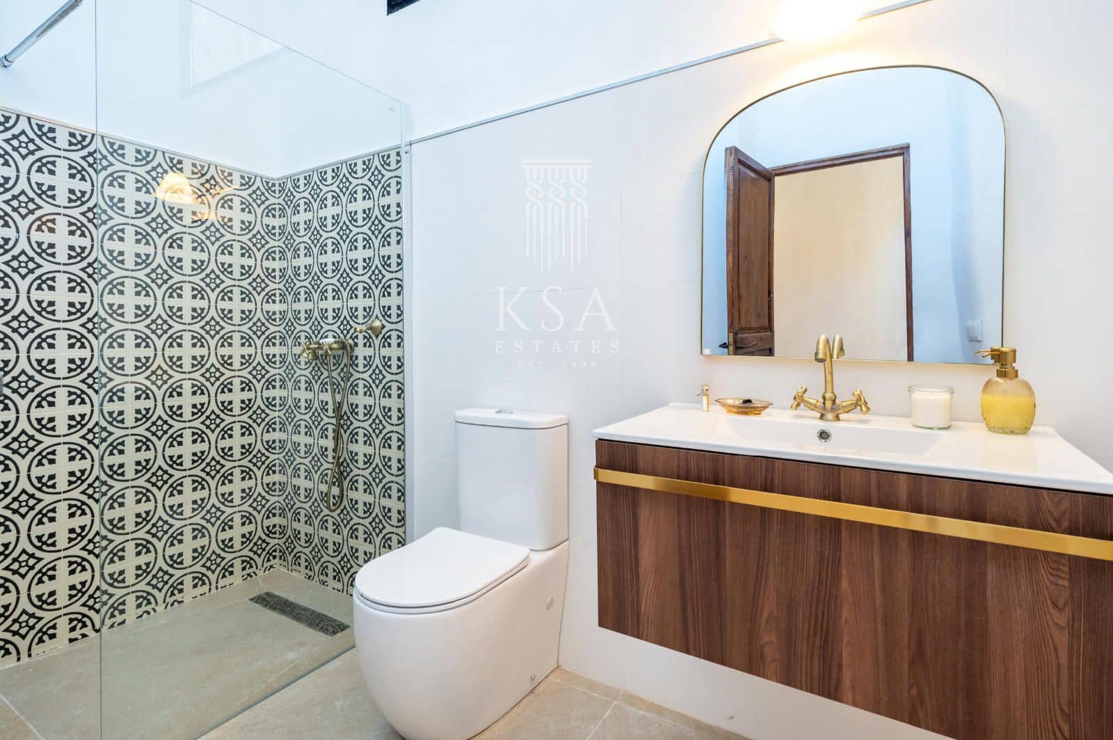 12 soveværelse Finca/Landehus til salg i Montuiri - € 7.000.000 (Ref: 8939837)