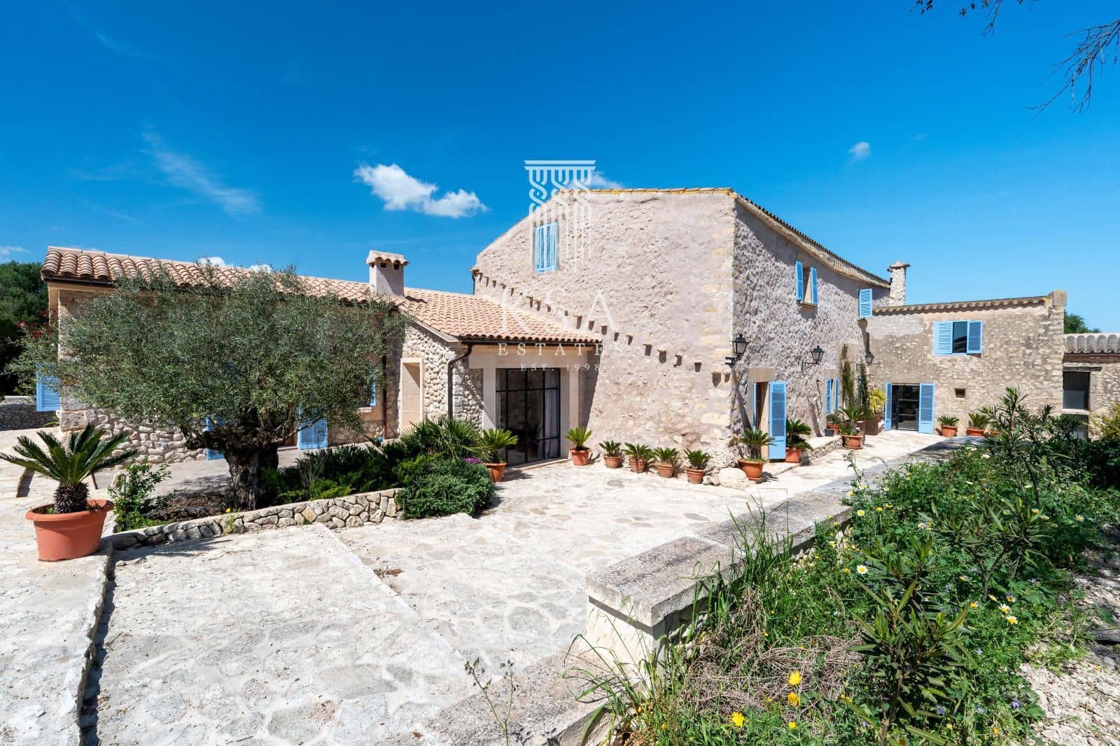 12 soveværelse Finca/Landehus til salg i Montuiri - € 7.000.000 (Ref: 8939837)