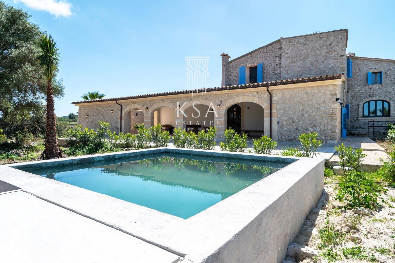 12 soveværelse Finca/Landehus til salg i Montuiri - € 7.000.000 (Ref: 8939837)