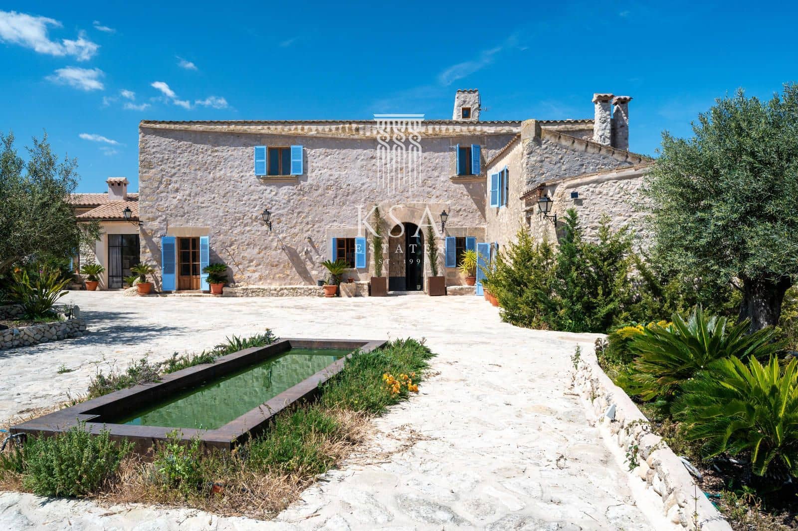 12 soveværelse Finca/Landehus til salg i Montuiri - € 7.000.000 (Ref: 8939837)