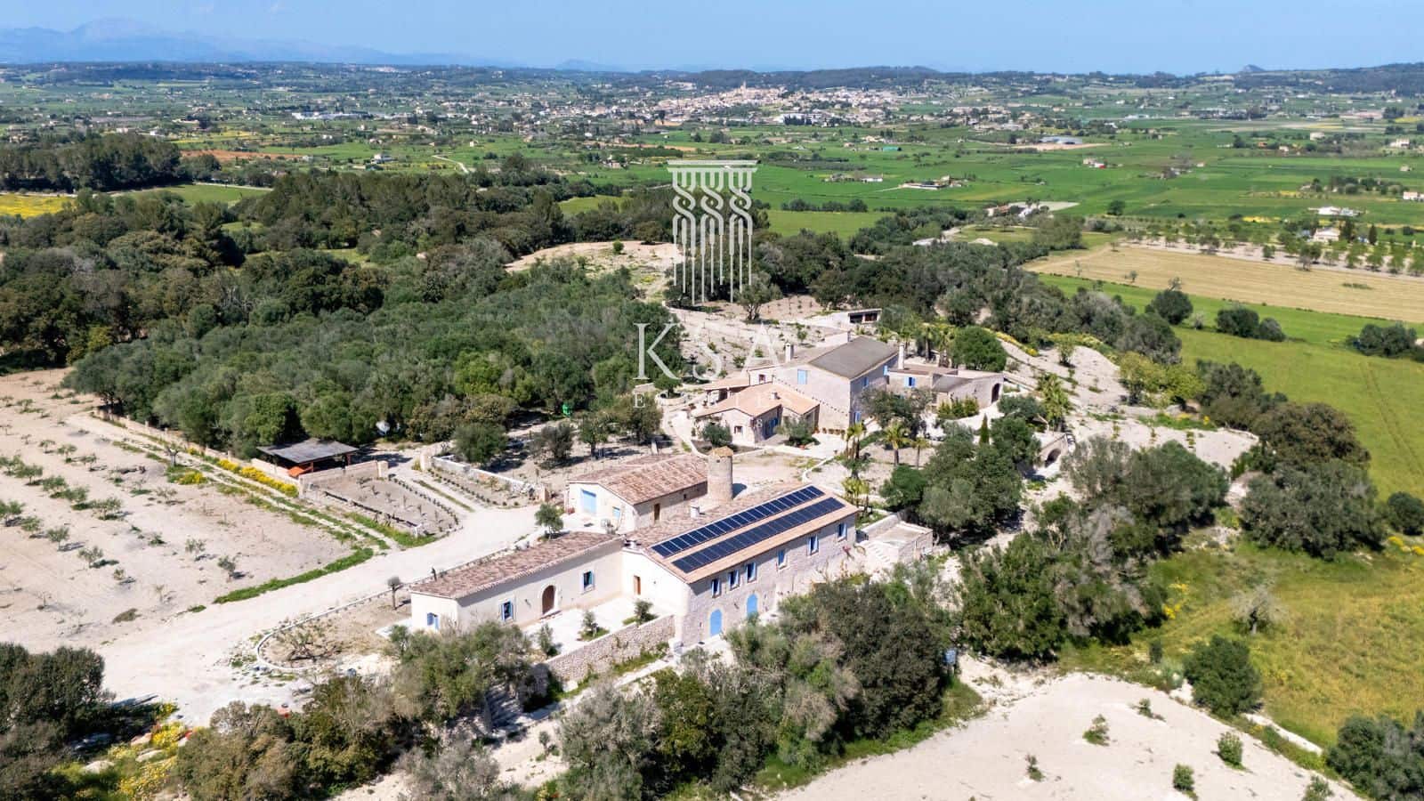 12 soveværelse Finca/Landehus til salg i Montuiri - € 7.000.000 (Ref: 8939837)