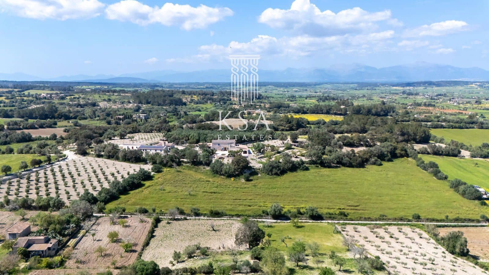 12 soveværelse Finca/Landehus til salg i Montuiri - € 7.000.000 (Ref: 8939837)