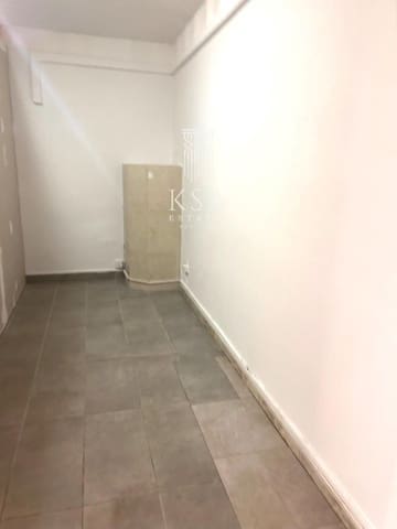 Commercial for sale in Palma de Mallorca - € 350,000 (Ref: 9146624)