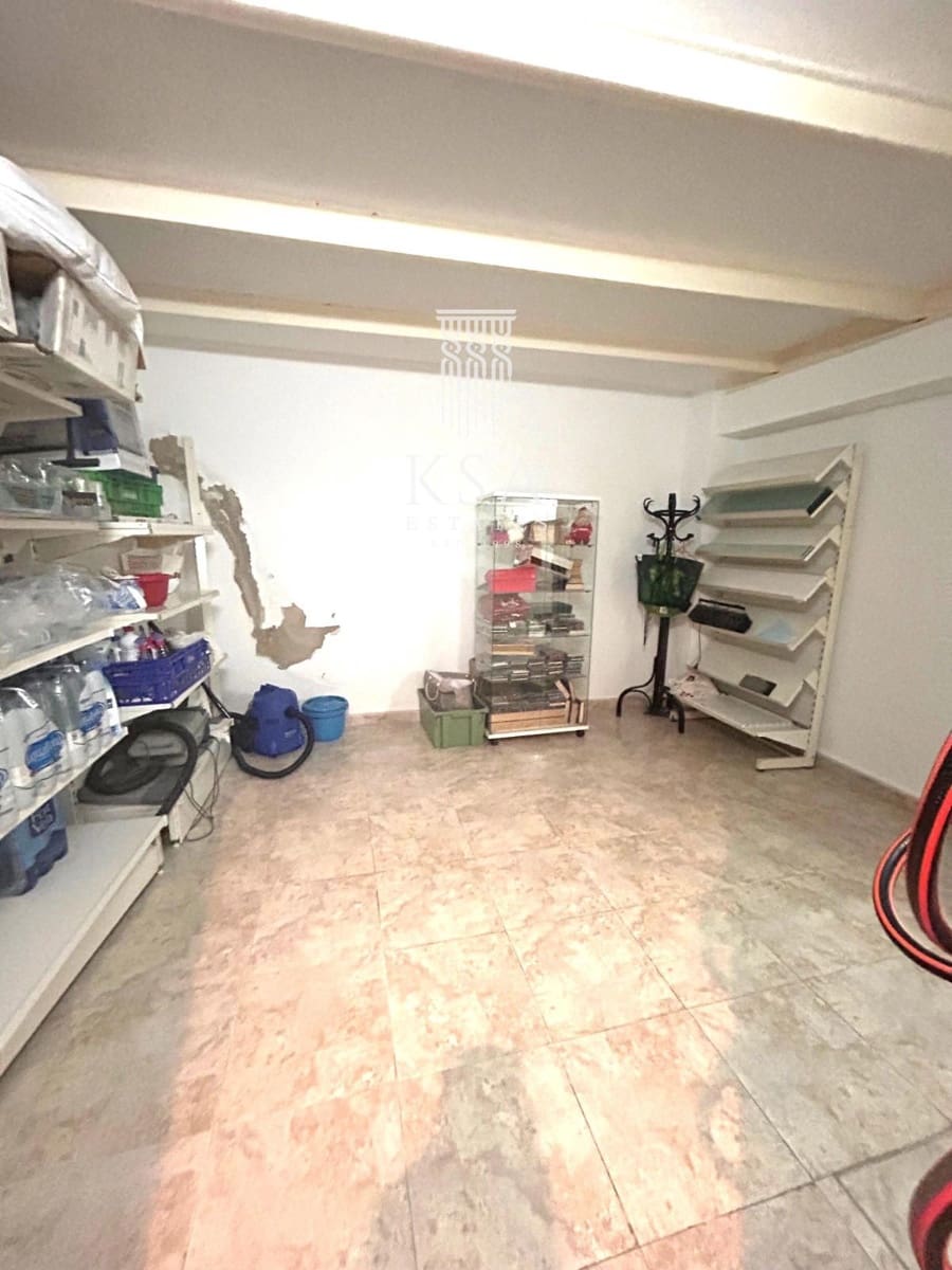 Commercial for sale in Palma de Mallorca - € 350,000 (Ref: 9146624)