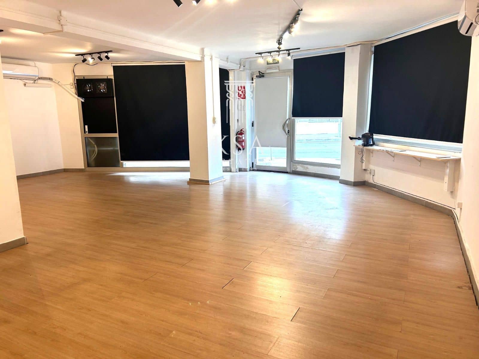 Commercial for sale in Palma de Mallorca - € 350,000 (Ref: 9146624)