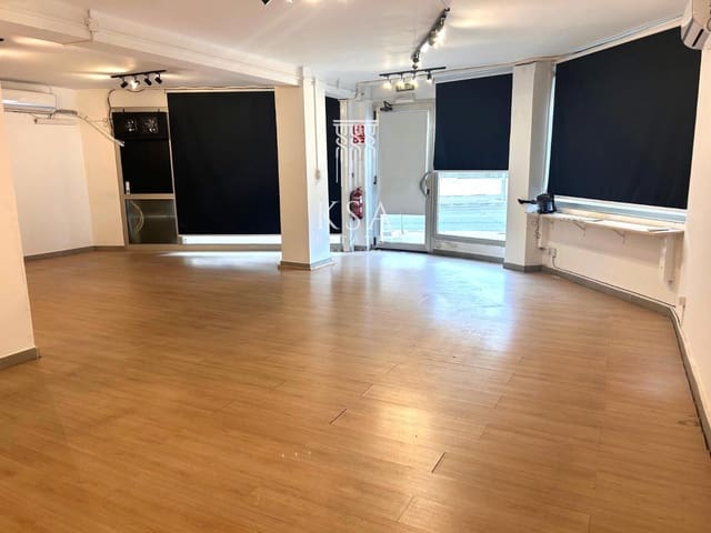 Commercial for sale in Palma de Mallorca - € 350,000 (Ref: 9146624)