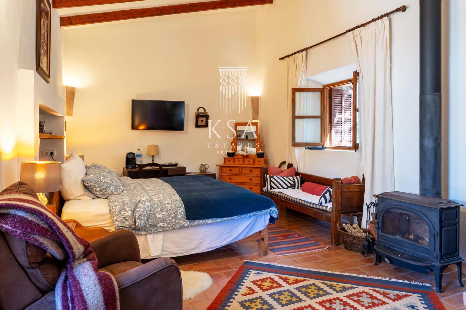 6 makuuhuone Maalaistalo myytävänä paikassa Algaida mukana uima-altaan 
autotalli - 2 750 000 € (Ref: 9230176)