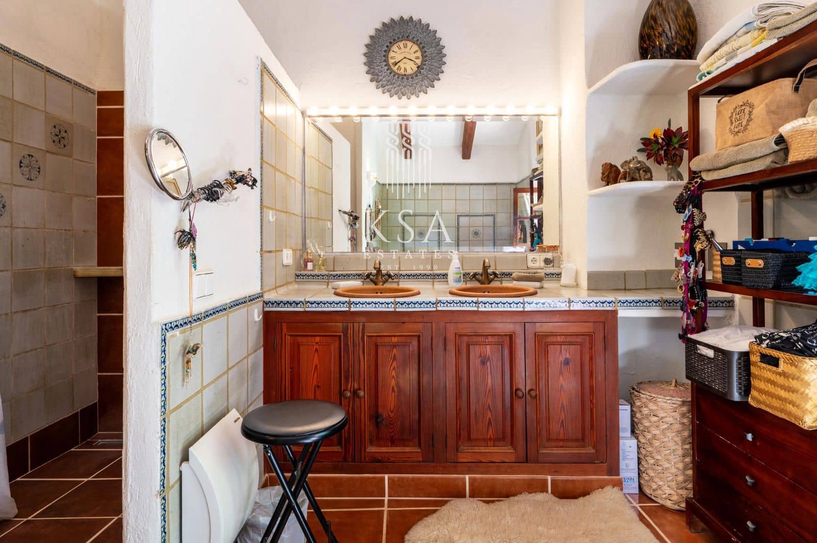 6 makuuhuone Maalaistalo myytävänä paikassa Algaida mukana uima-altaan 
autotalli - 2 750 000 € (Ref: 9230176)