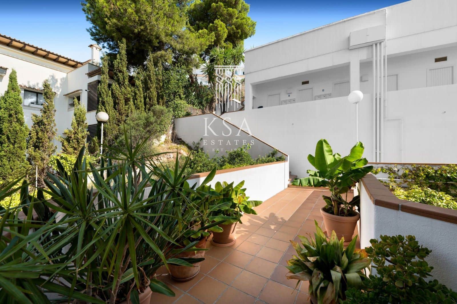 3 bedroom Flat for sale in Cas Catala with garage - € 560,000 (Ref: 9278769)