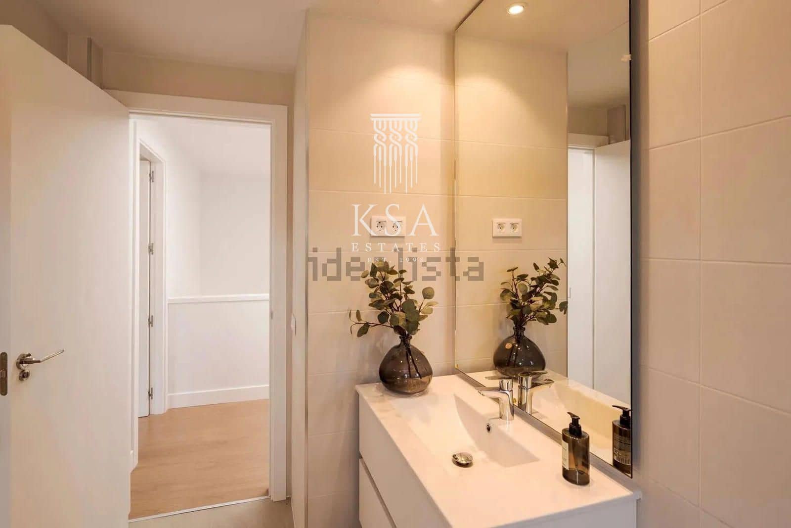 4 bedroom Villa for sale in Llucmajor with pool garage - € 850,000 (Ref: 9399995)