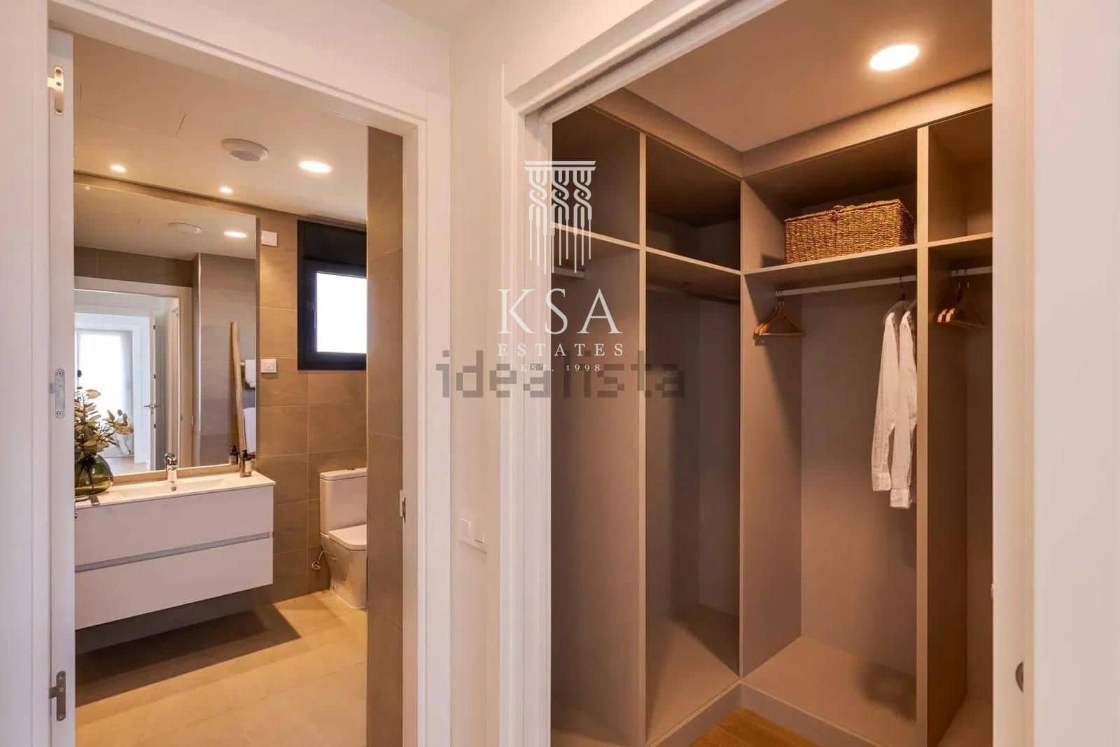 4 bedroom Villa for sale in Llucmajor with pool garage - € 850,000 (Ref: 9399995)