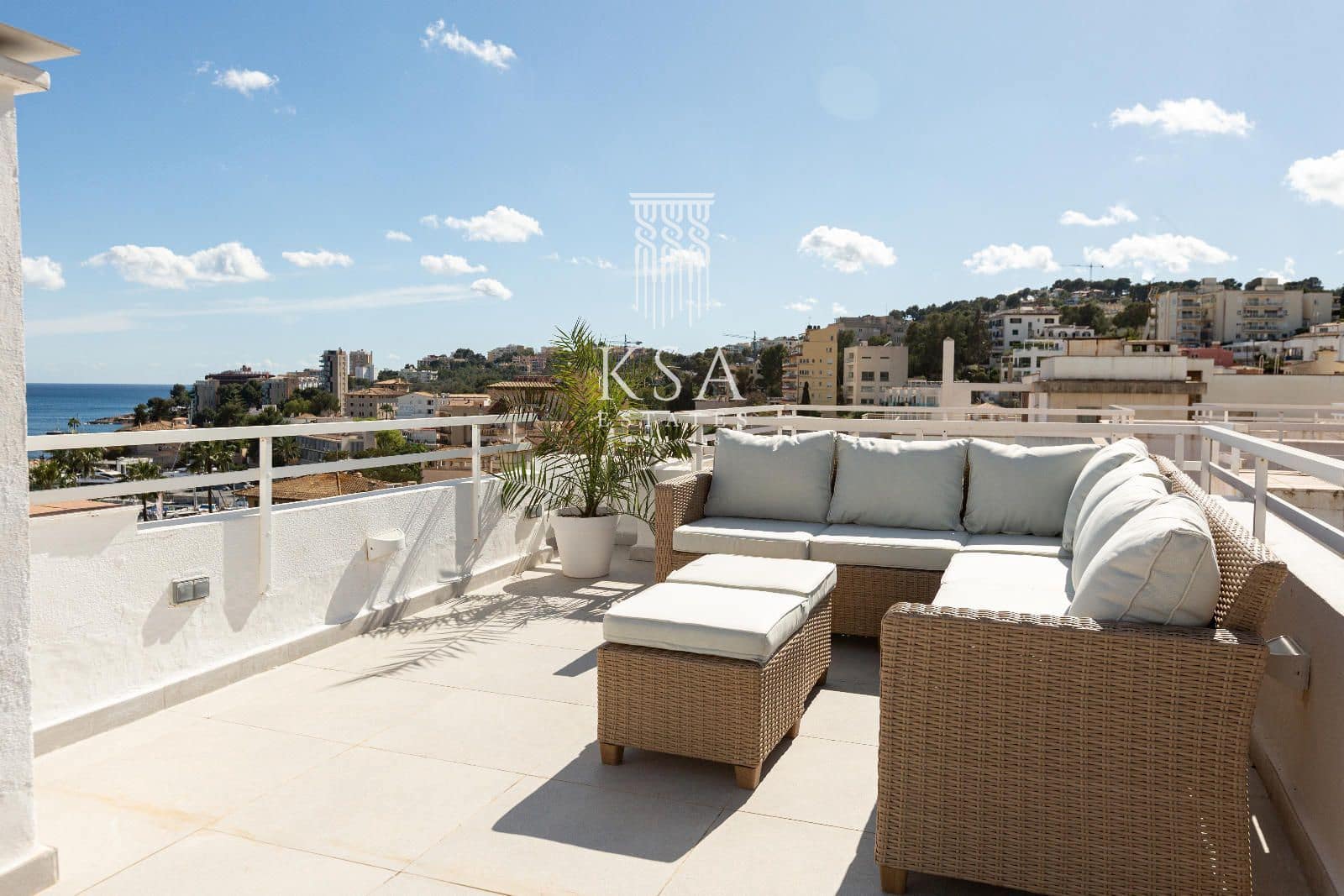 2 bedroom Penthouse for sale in San Agustin / Sant Agusti with pool garage - € 995,000 (Ref: 9410282)