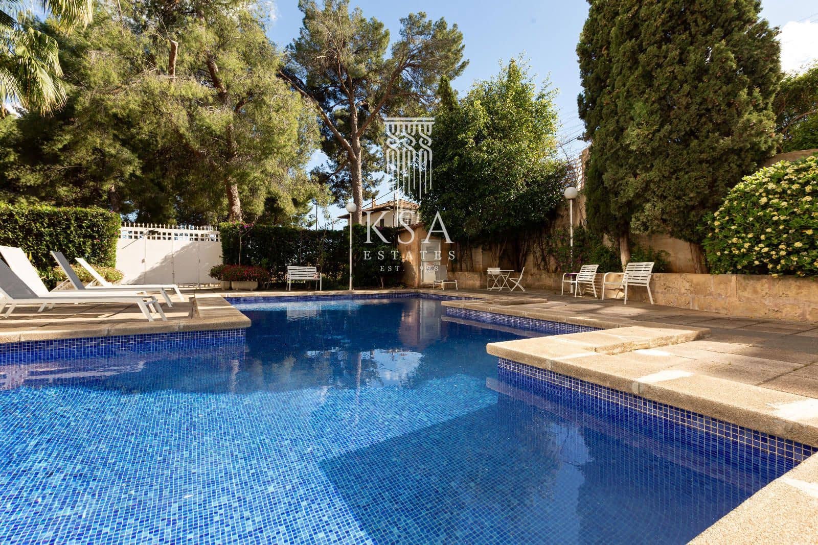 2 bedroom Penthouse for sale in San Agustin / Sant Agusti with pool garage - € 995,000 (Ref: 9410282)