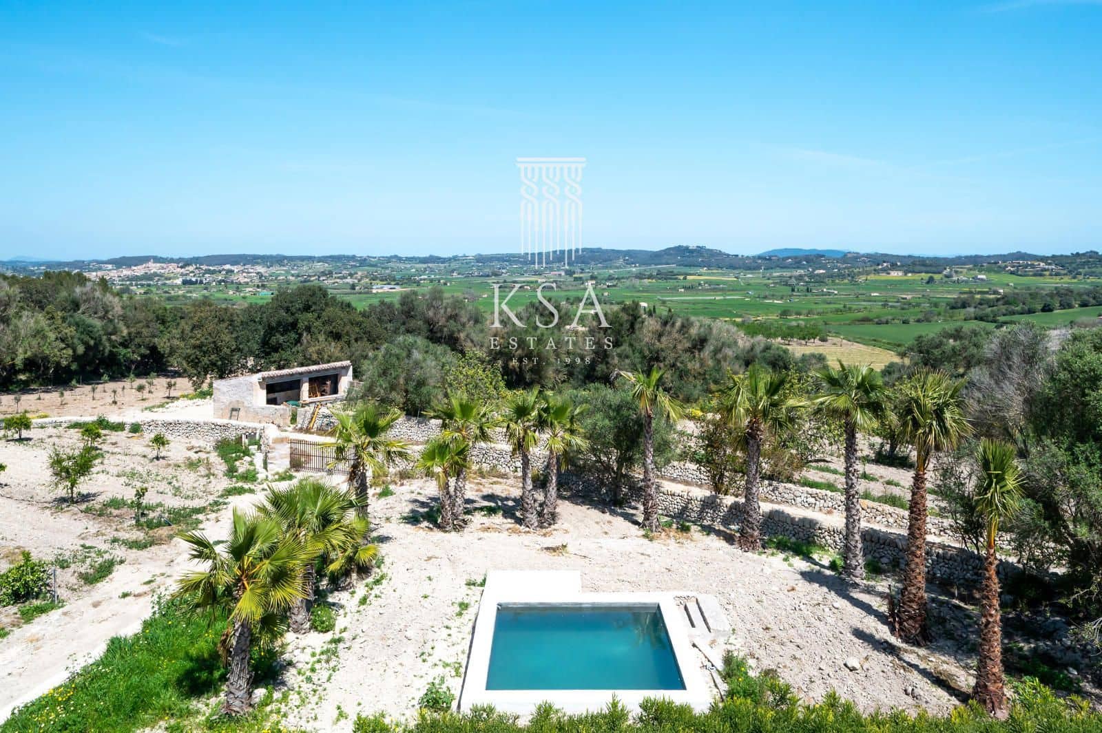 12 bedroom Finca/Country House for sale in Montuiri with pool garage - € 7,000,000 (Ref: 9503492)