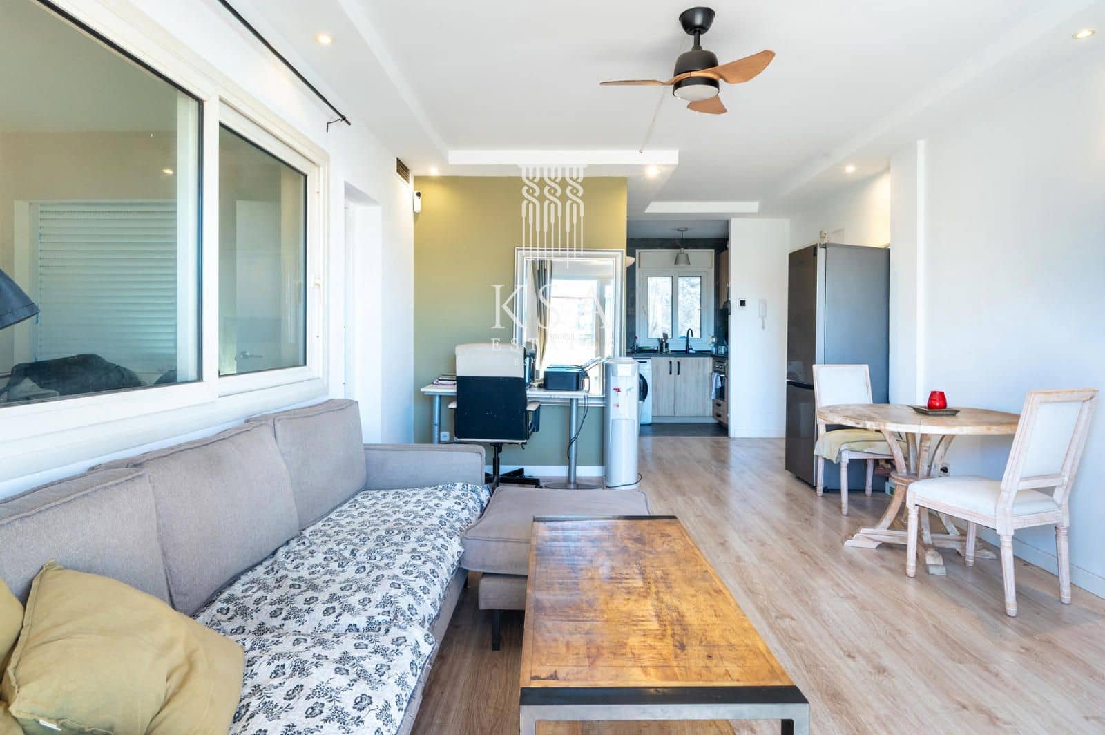 2 slaapkamer Flat te koop in Palma de Mallorca met zwembad - € 378.000 (Ref: 9622993)