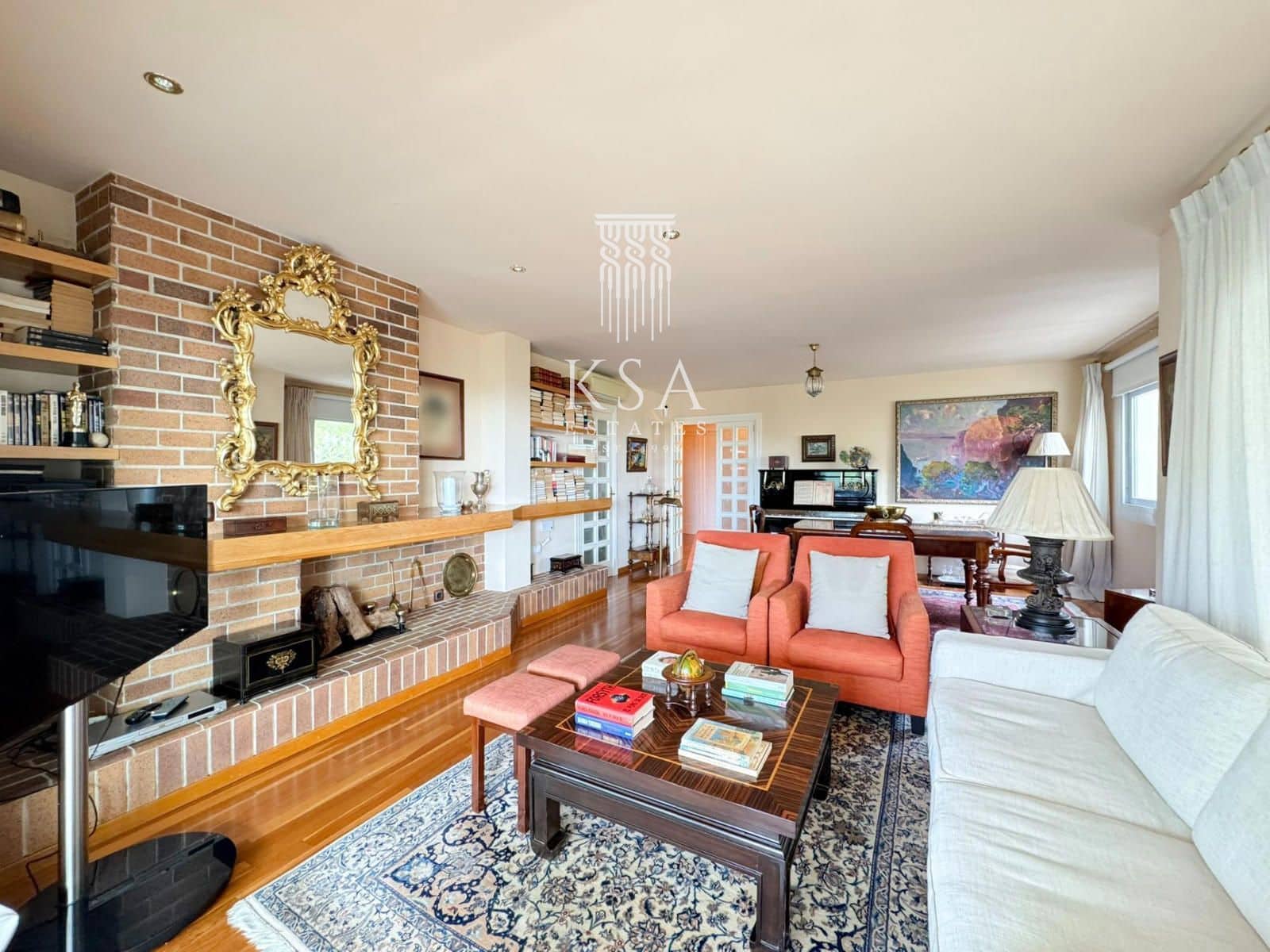 4 makuuhuone Asunto myytävänä paikassa Cas Catala mukana uima-altaan 
autotalli - 1 400 000 € (Ref: 9622994)