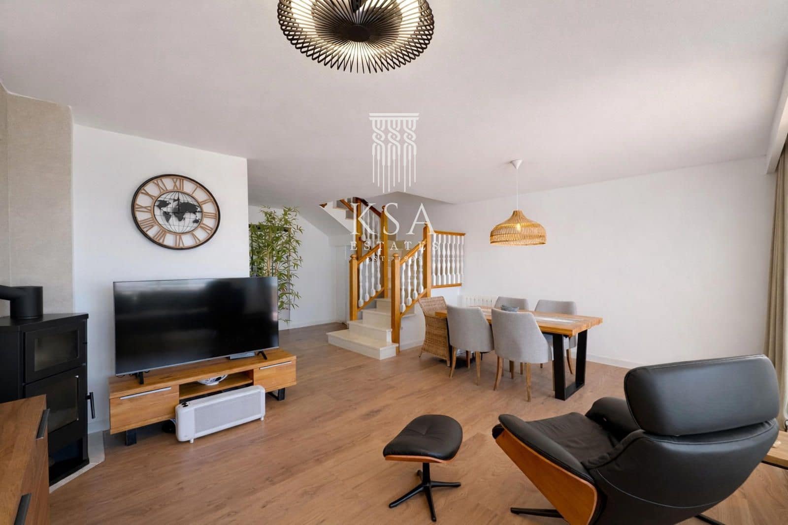 3 soverom Penthouse til salgs i Cas Catala med svømmebasseng garasje - € 1 180 000 (Ref: 9795721)