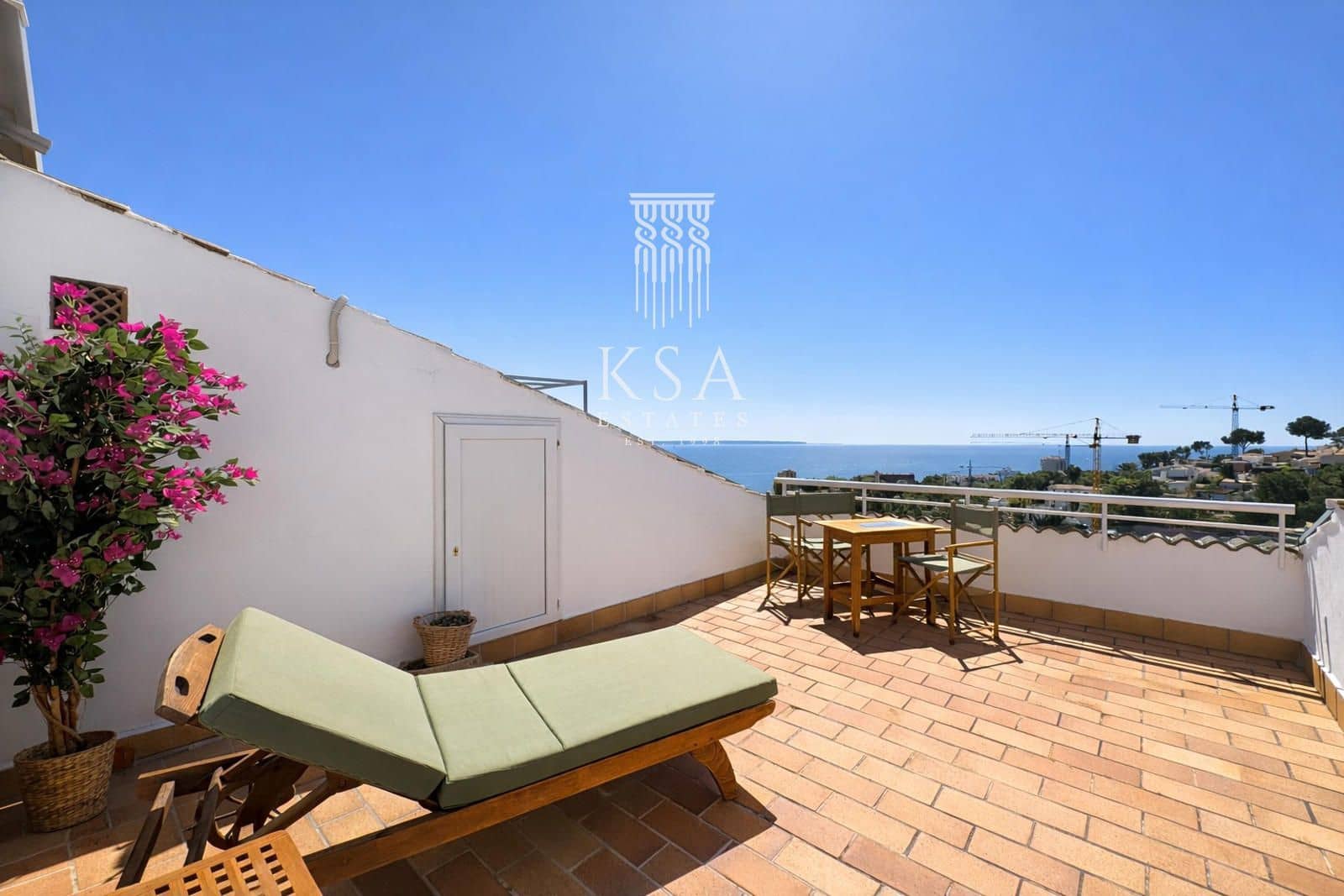 3 soverom Penthouse til salgs i Cas Catala med svømmebasseng garasje - € 1 180 000 (Ref: 9795721)