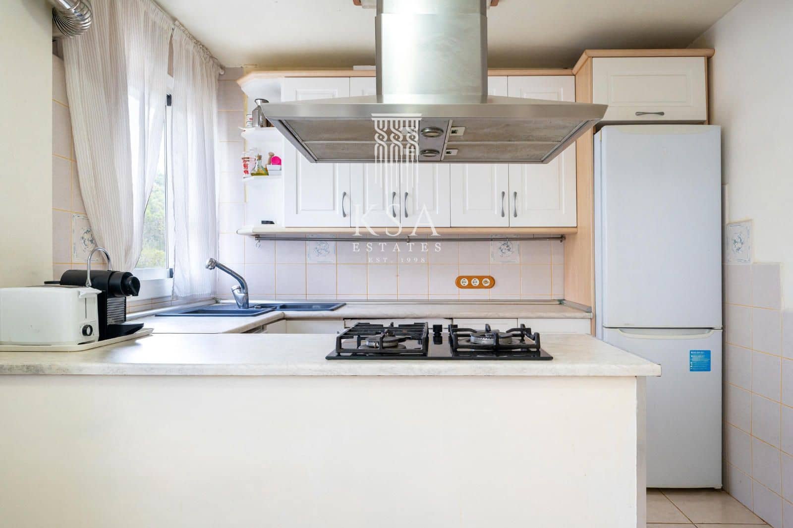 2 soverom Leilighet til leie i Illetas med garasje - € 1 800 (Ref: 9805864)