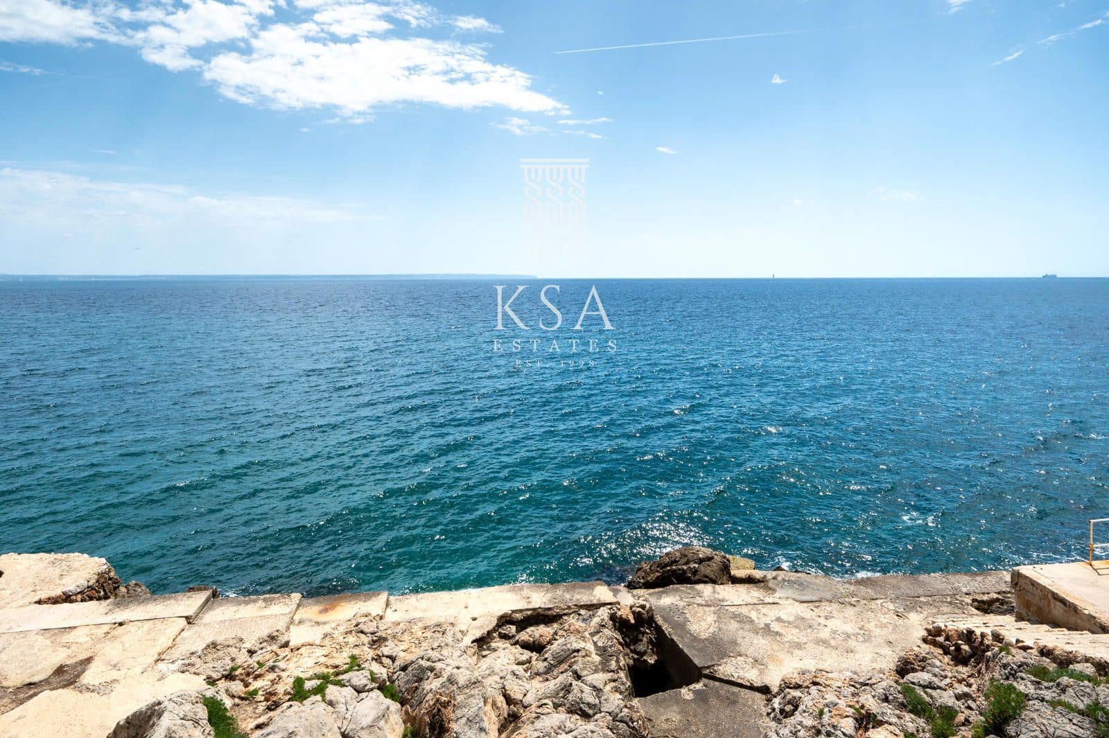 2 soverom Leilighet til leie i Illetas med garasje - € 1 800 (Ref: 9805864)