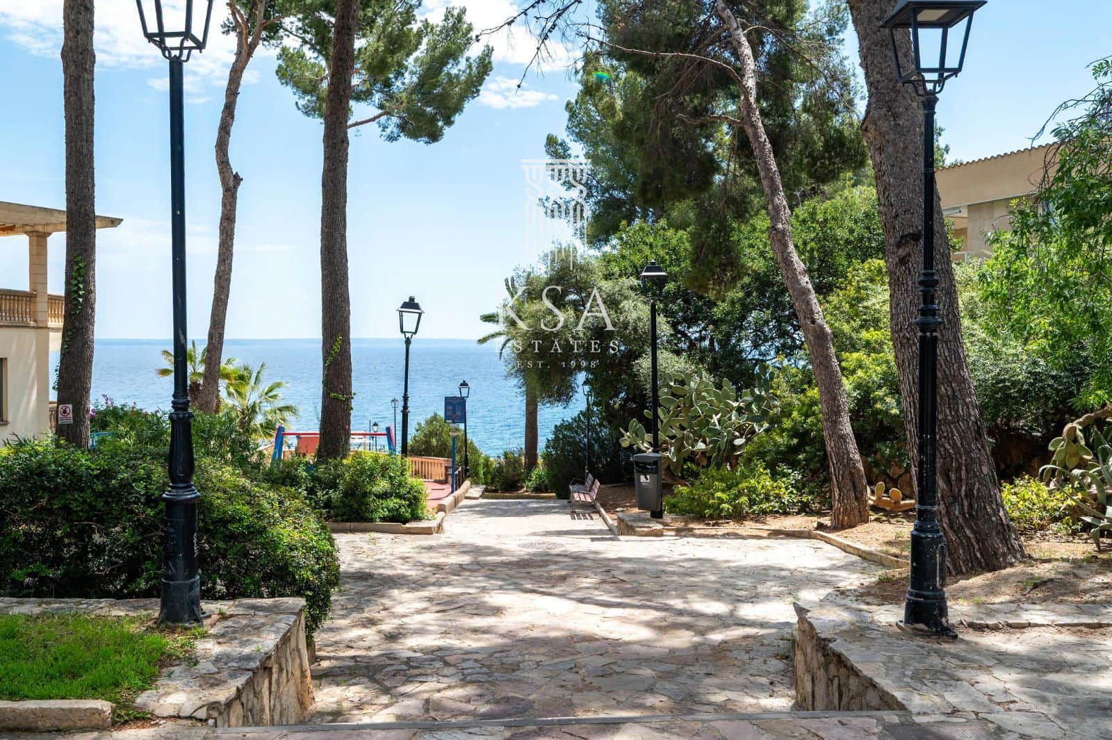 2 soverom Leilighet til leie i Illetas med garasje - € 1 800 (Ref: 9805864)