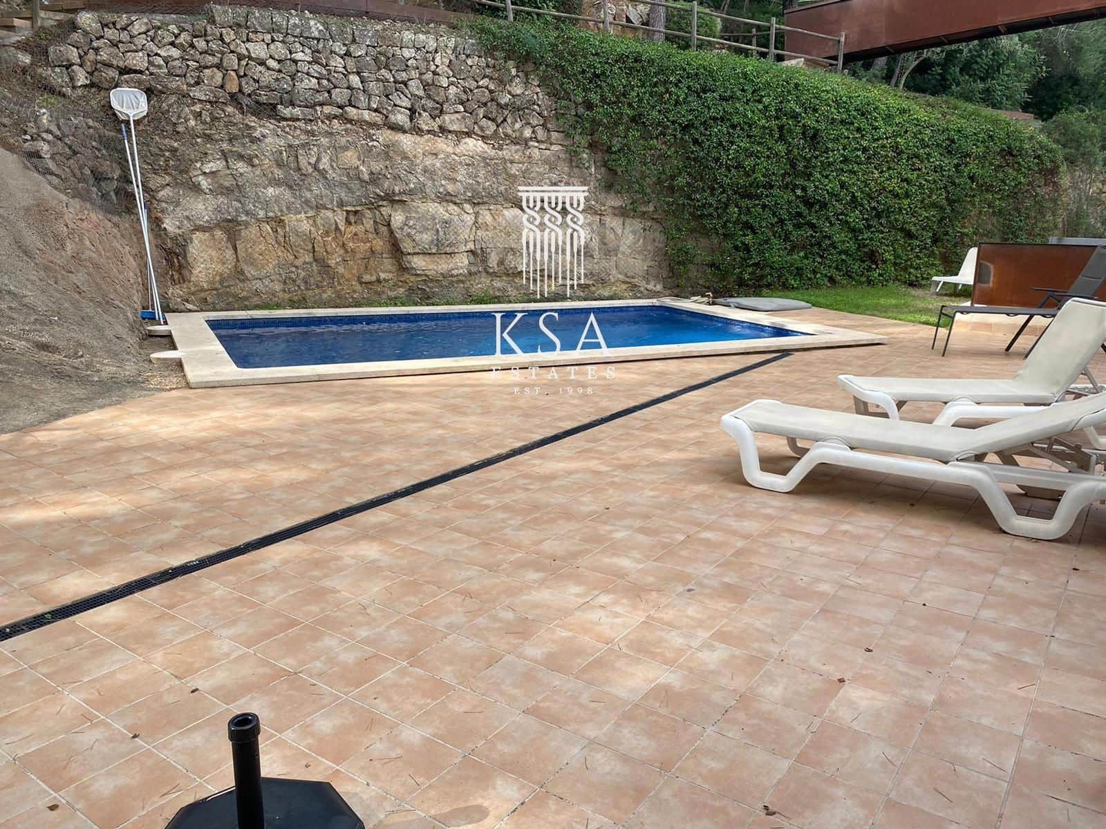 2 makuuhuone Asunto vuokrattavana paikassa Palma de Mallorca mukana uima-altaan 
autotalli - 1 600 € (Ref: 9821197)