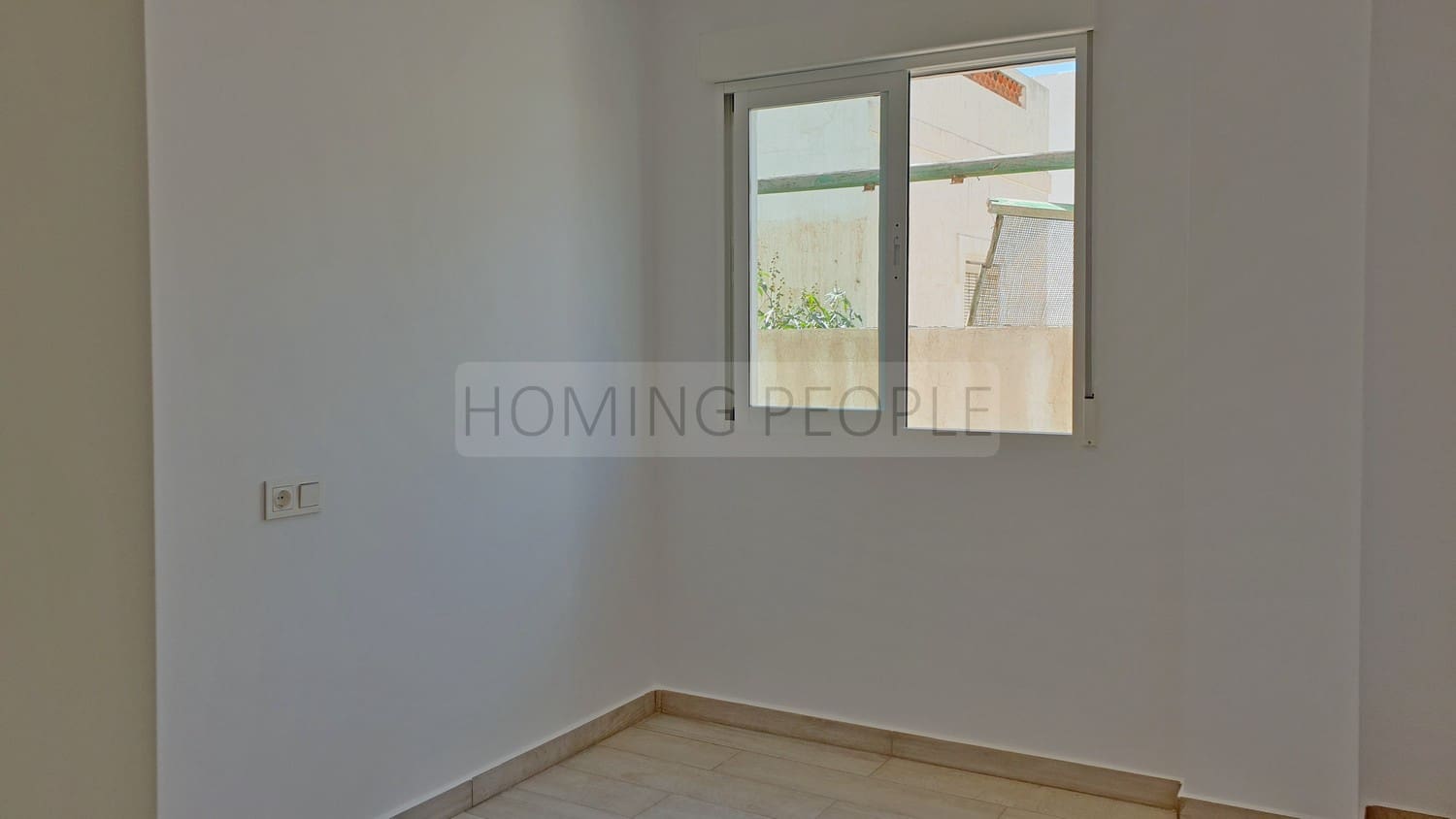 2 bedroom Flat for rent in La Herradura - € 800 (Ref: 10054807)