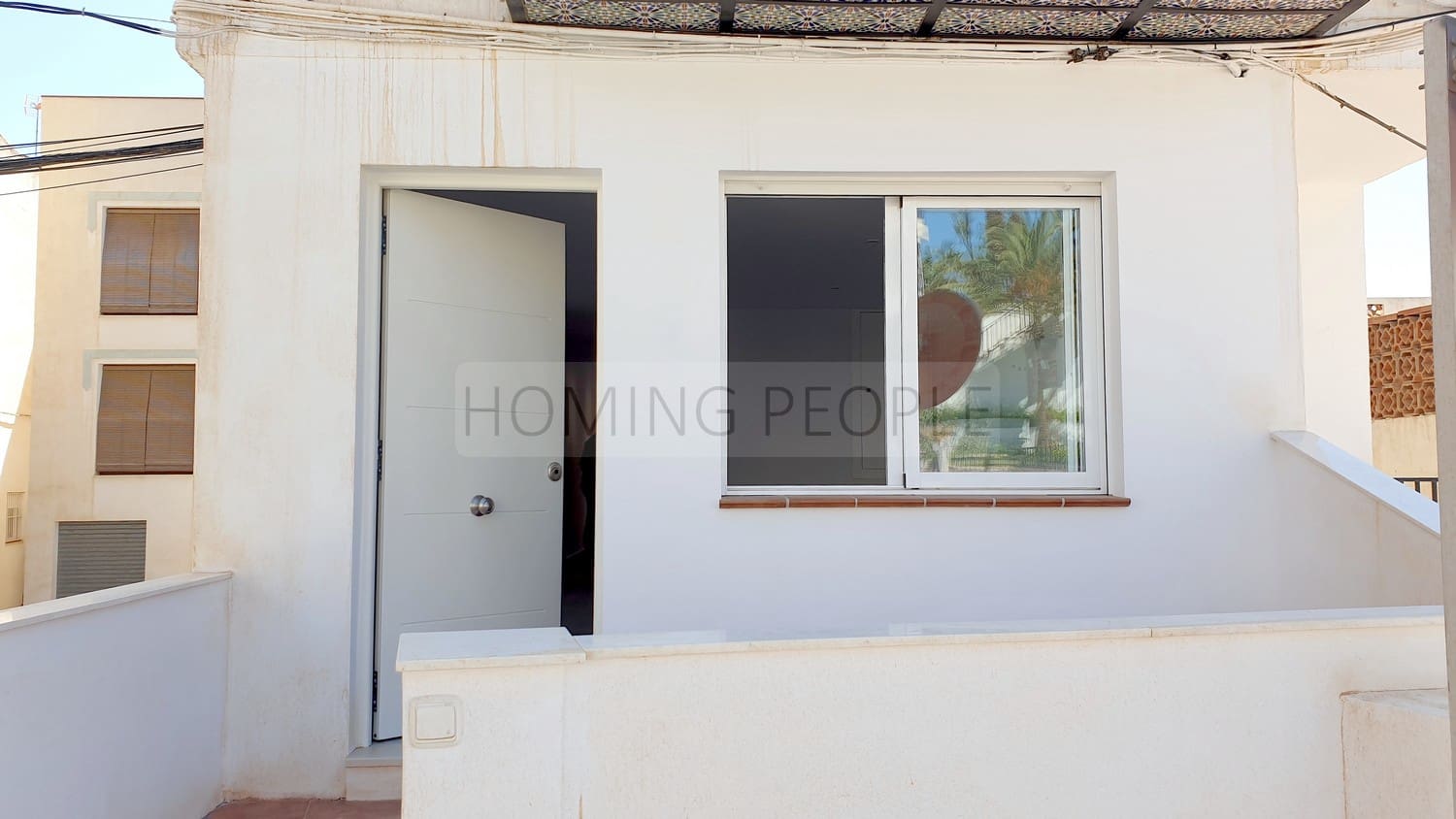 2 bedroom Flat for rent in La Herradura - € 800 (Ref: 10054807)