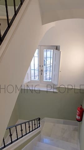 Piso de 1 habitación en San Felipe Neri, Málaga ciudad en alquiler - 1.075 € (Ref: 10063866)