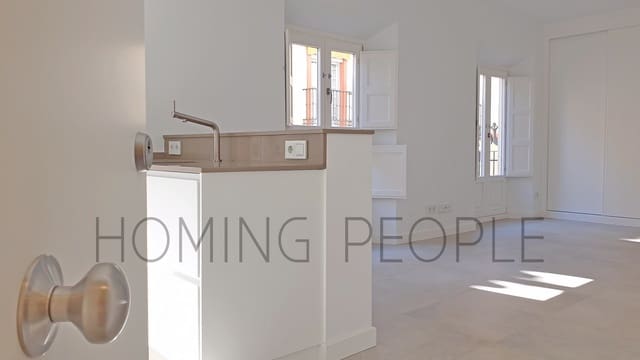 Piso de 1 habitación en San Felipe Neri, Málaga ciudad en alquiler - 1.075 € (Ref: 10063866)